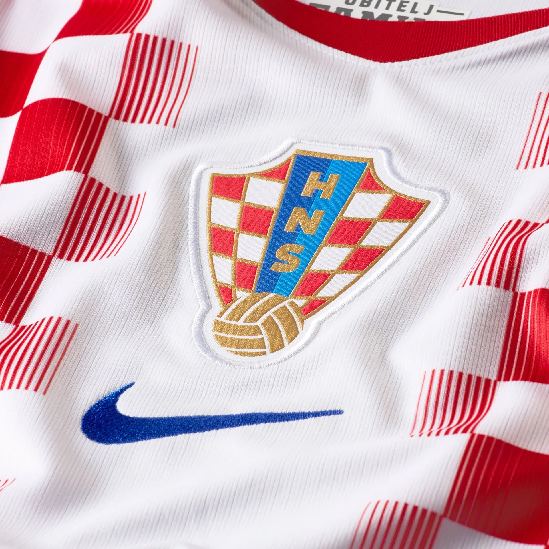 Camisa Croácia I 26/27 - Branca e Vermelha