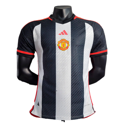 Camisa Manchester United Treino Adidas 2023/24 Jogador Preto e Branco