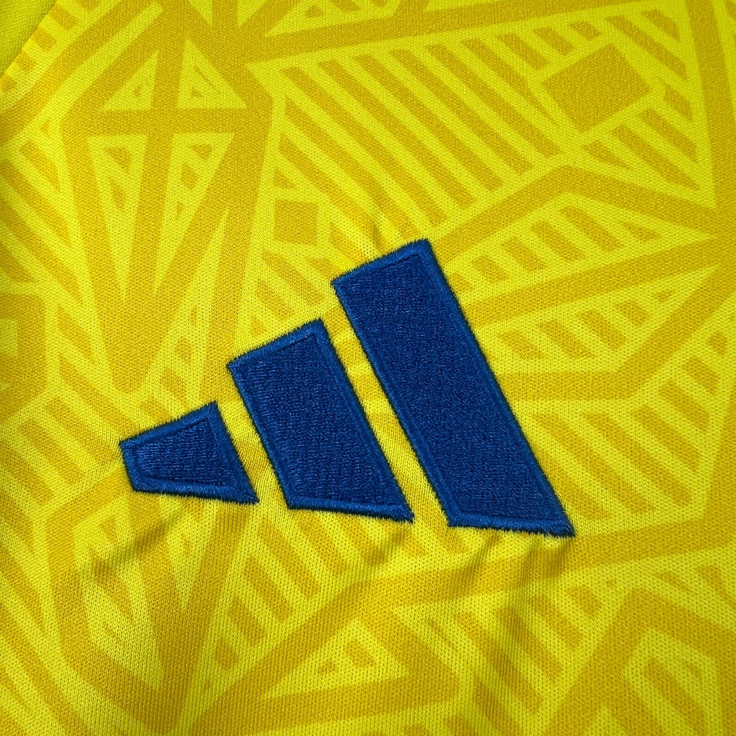 Camisa Ucrânia 26/27 - Masculina