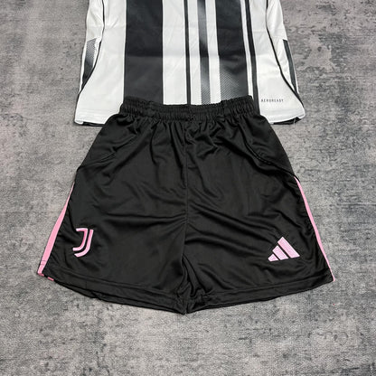 Conjunto Infantil Juventus Titular 25/26 - Preto e Rosa