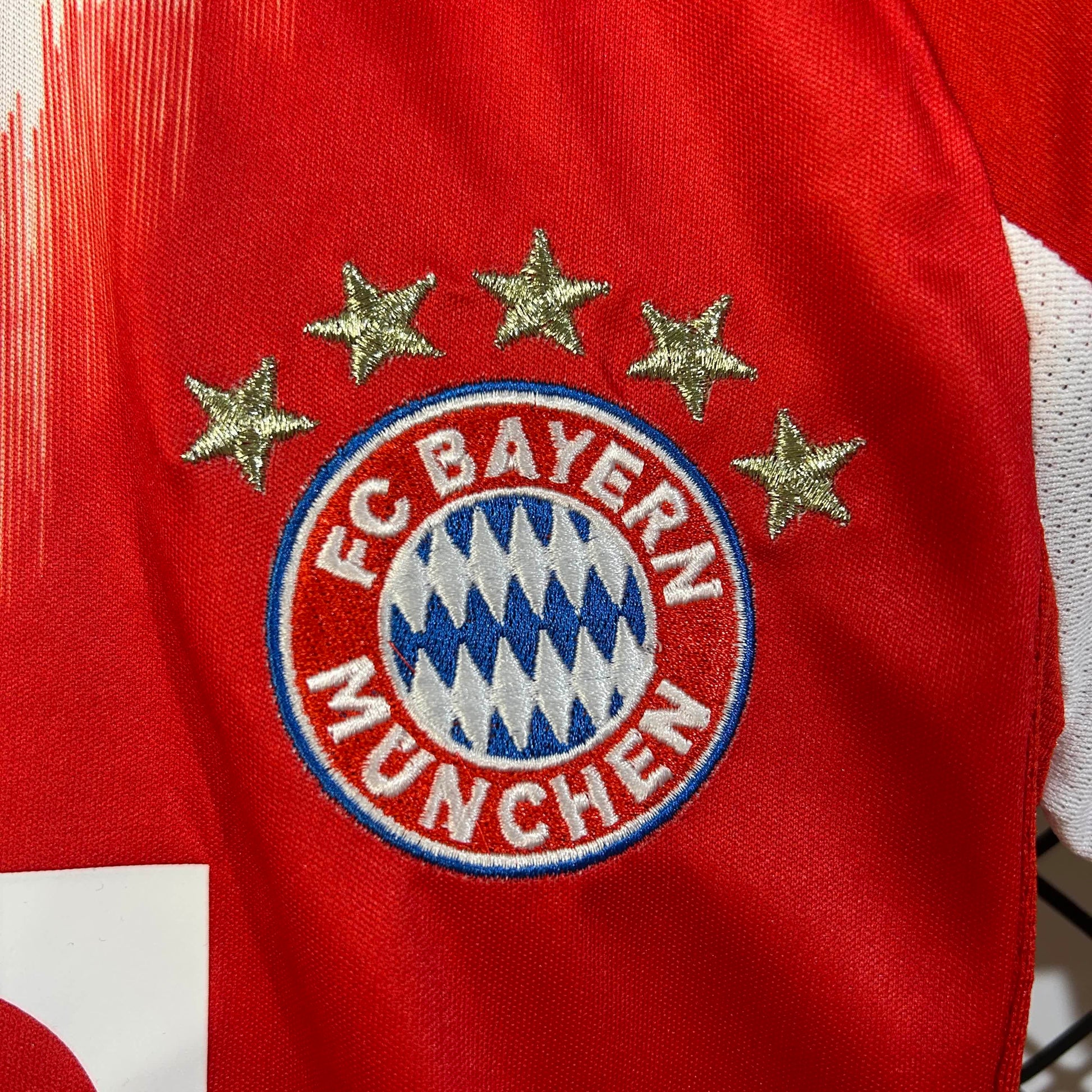 Conjunto Bayer de munique home 25/26