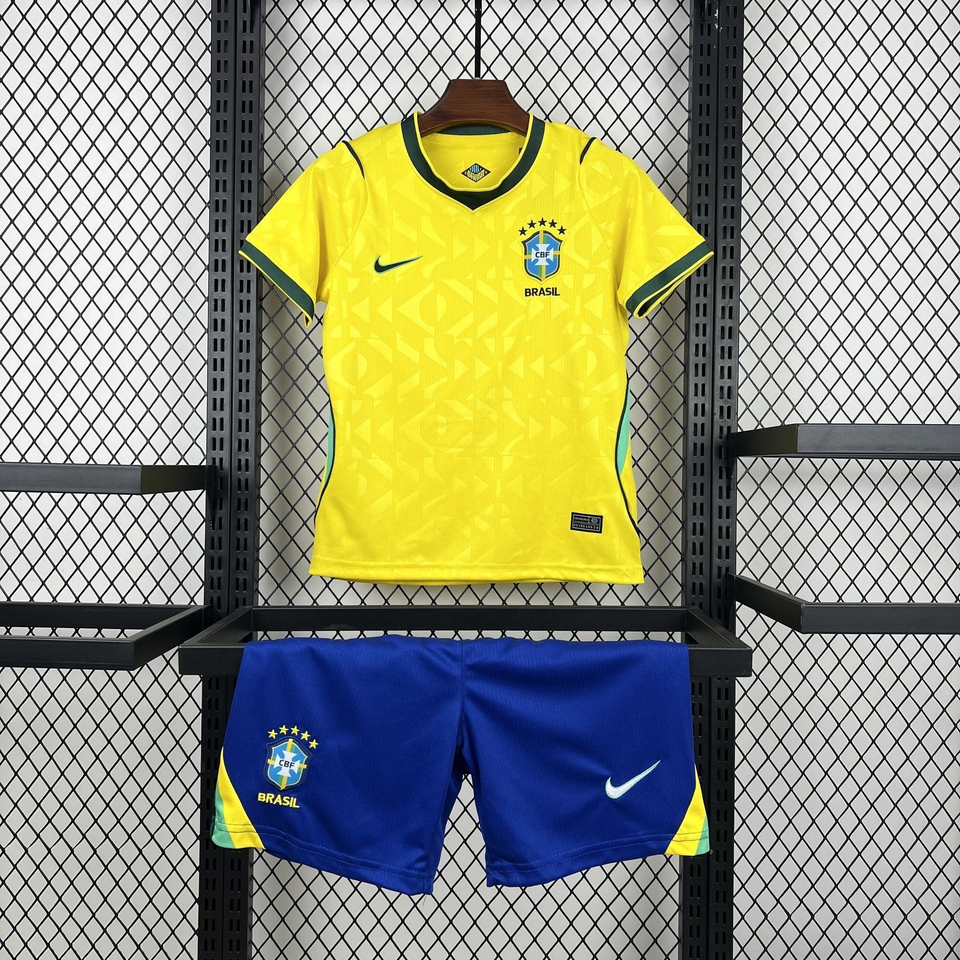 Conjunto Infantil Brasil Titular 2026 - Amarelo