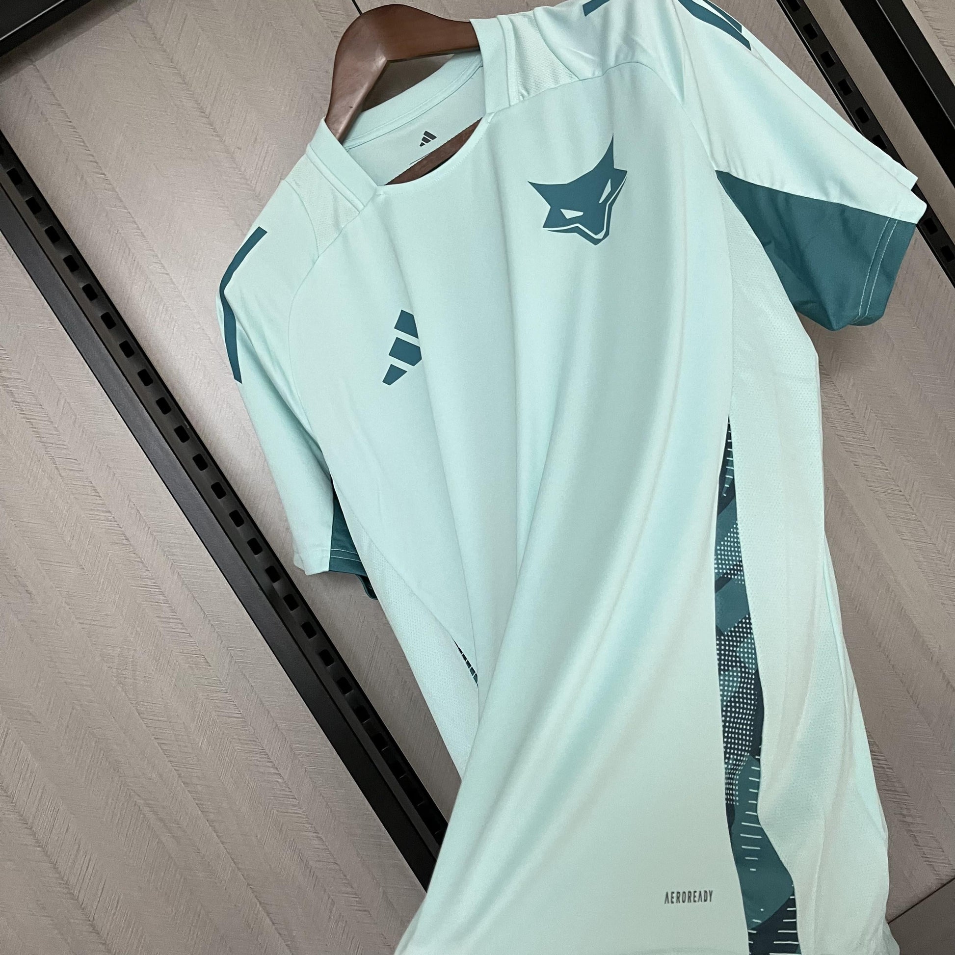Camisa Cruzeiro de Treino 25/26 - Azul Turquesa Claro