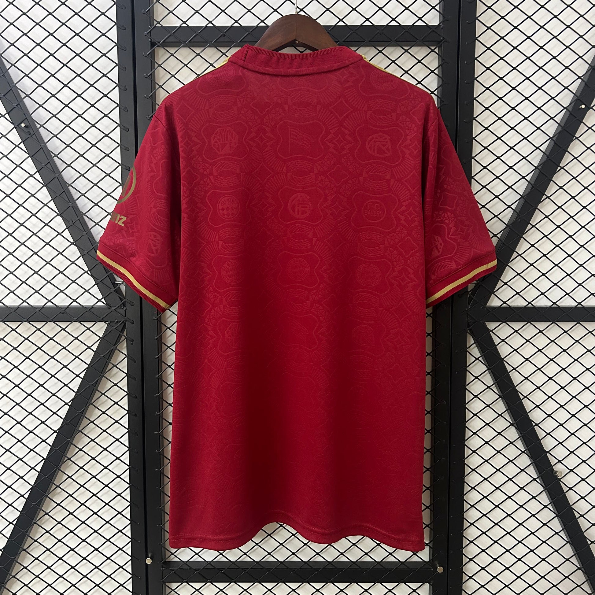 Camisa Bayern de Munique Edição Especial 25/26 - 125 Anos Vermelha Torcedor