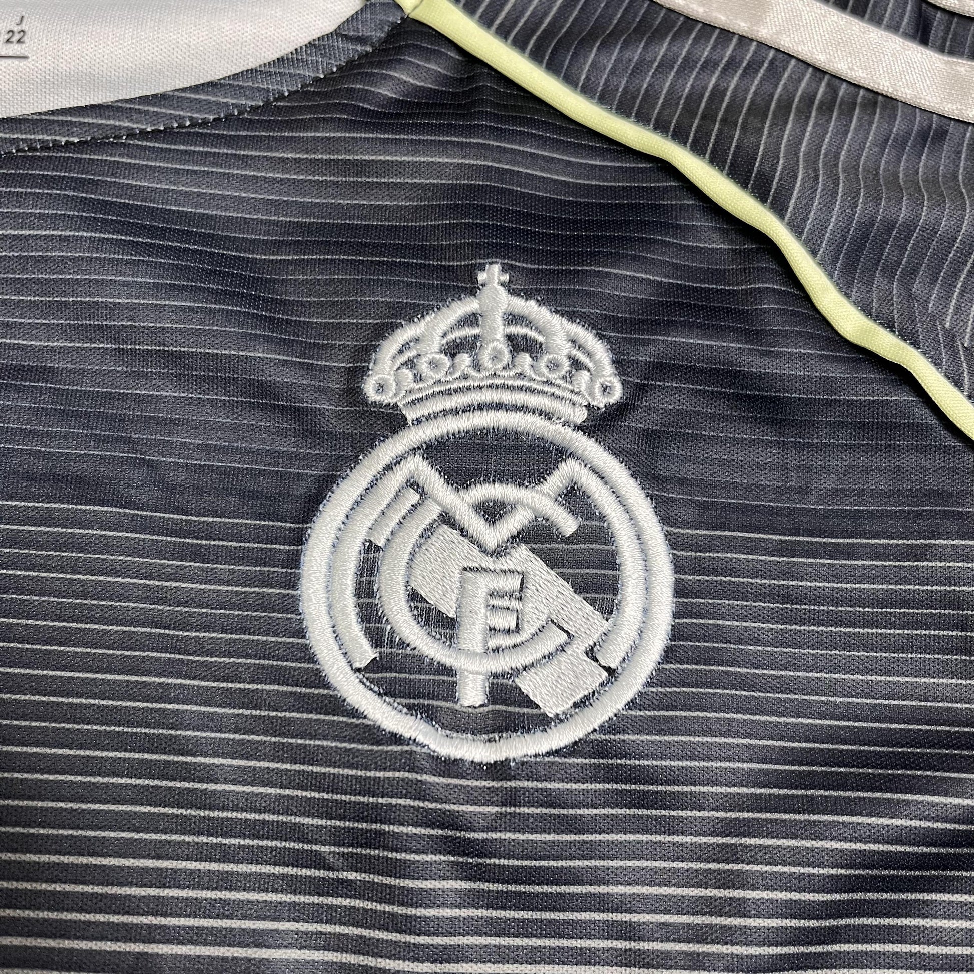 Conjunto Infantil Real Madrid Fora 25/26 - Cinza