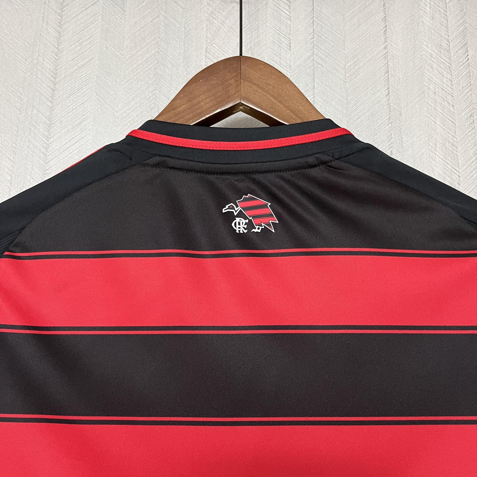 Camisa Flamengo Titular 25/26 - Feminina Baby Look Vermelha e Preta