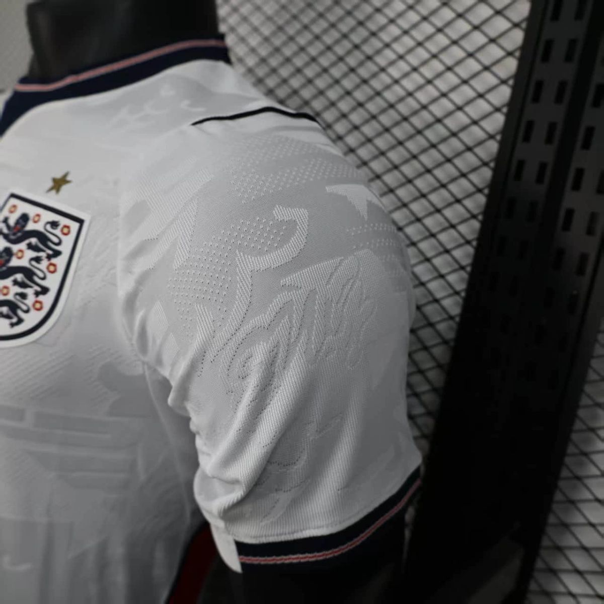 Camisa Inglaterra Titular 2026/27 - Versão Jogador Copa do Mundo