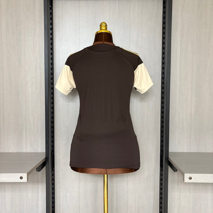 Camisa Flamengo Treino Comissão 2026 - Feminina Baby Look Marrom