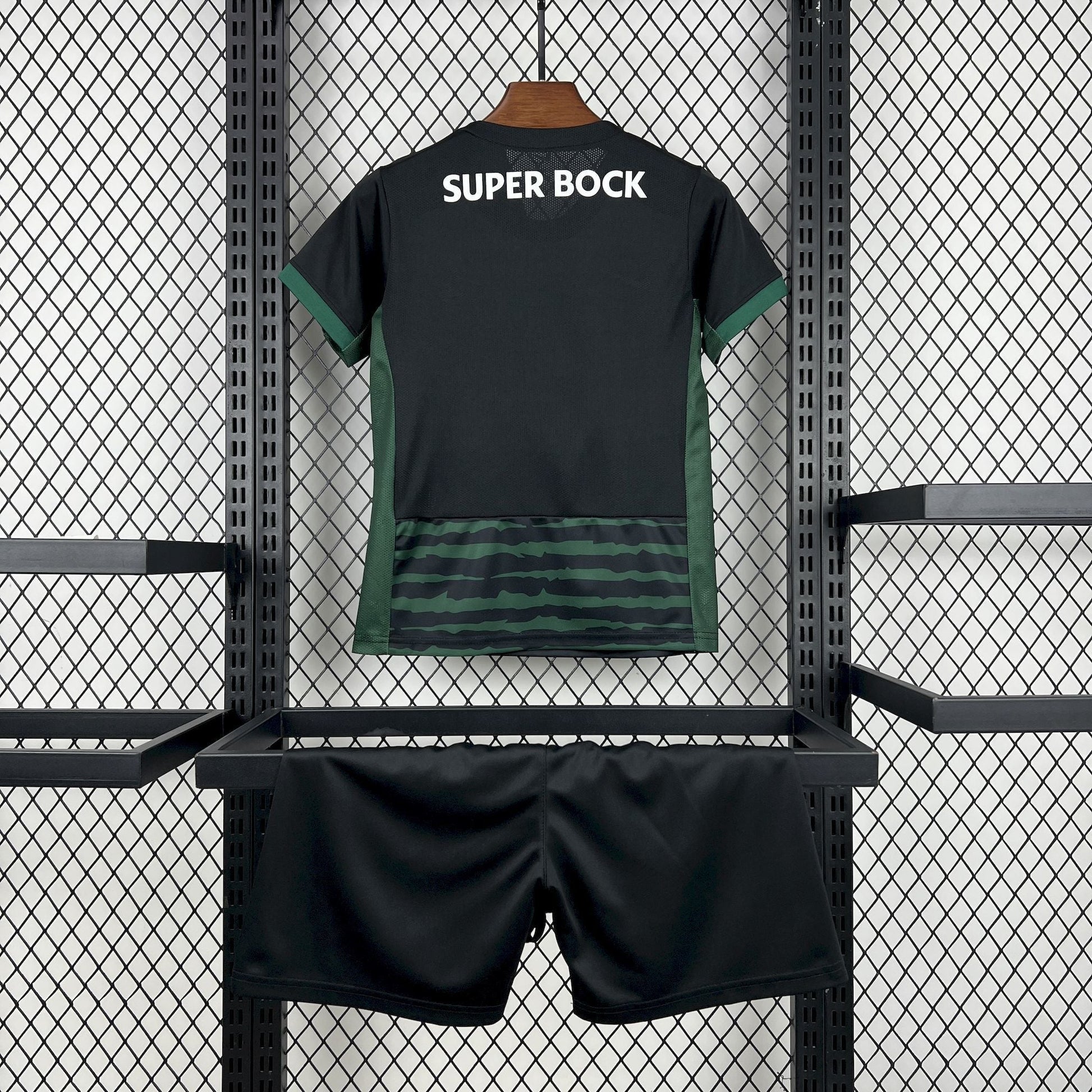 Conjunto Infantil Sporting CP 26/27 - Verde e Preto