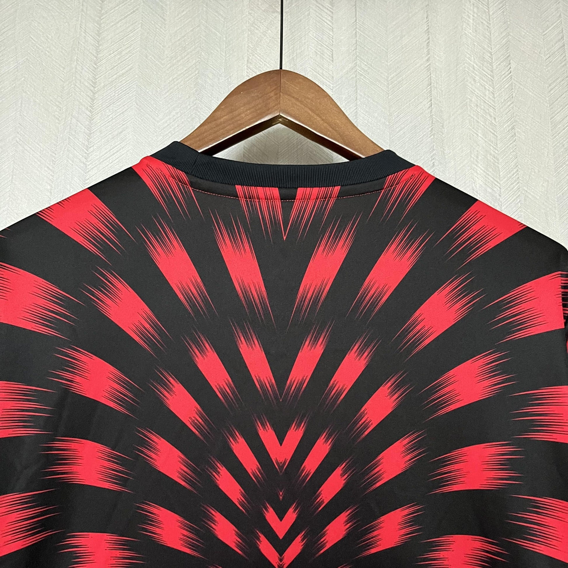 Camisa Flamengo Pré-Jogo 25/26 - Vermelha e Preta