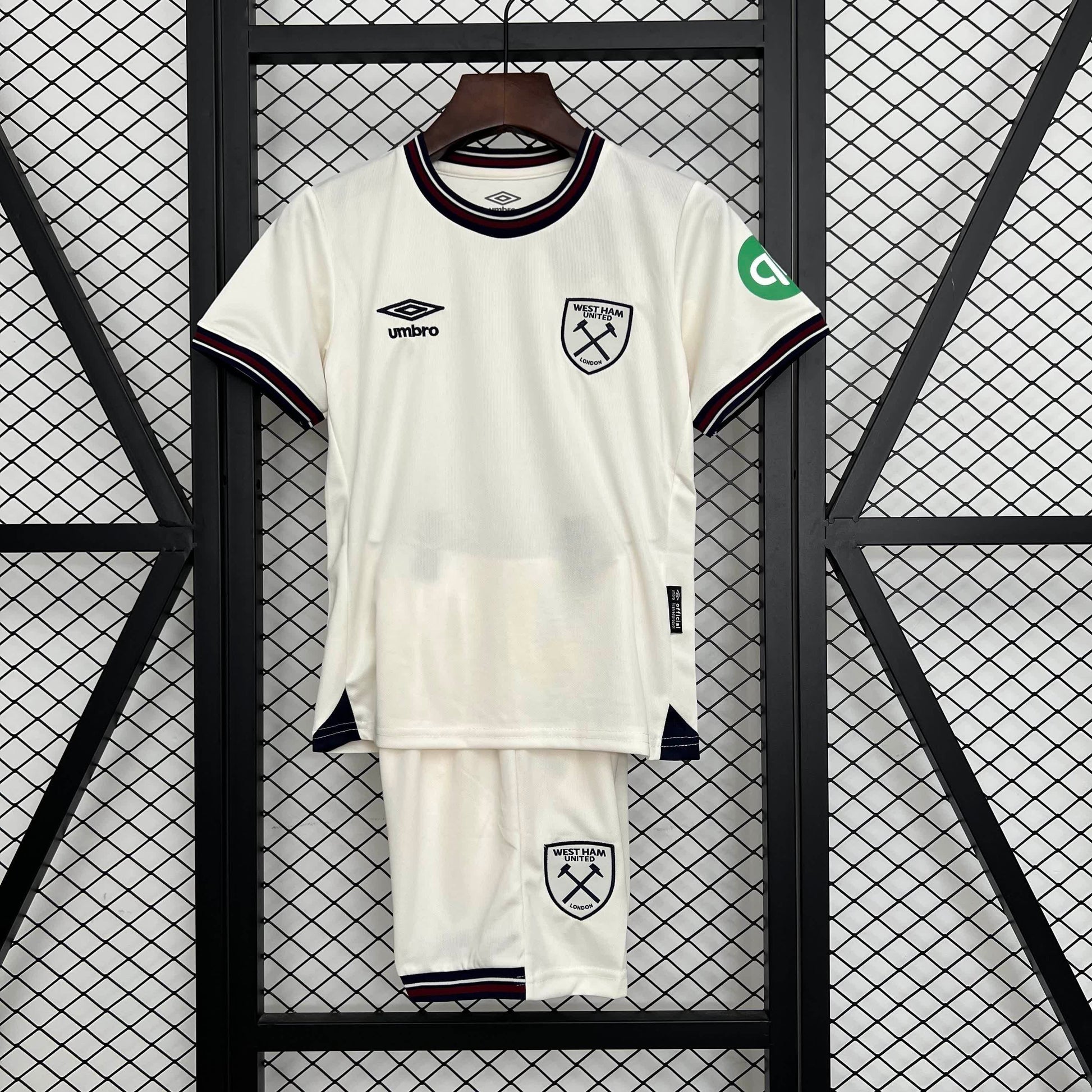 Conjunto West Ham 25/26 - Branca