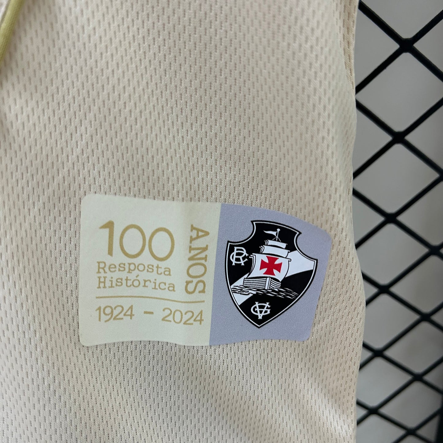 Conjunto Infantil Vasco III 24/25 - Branco e Dourado