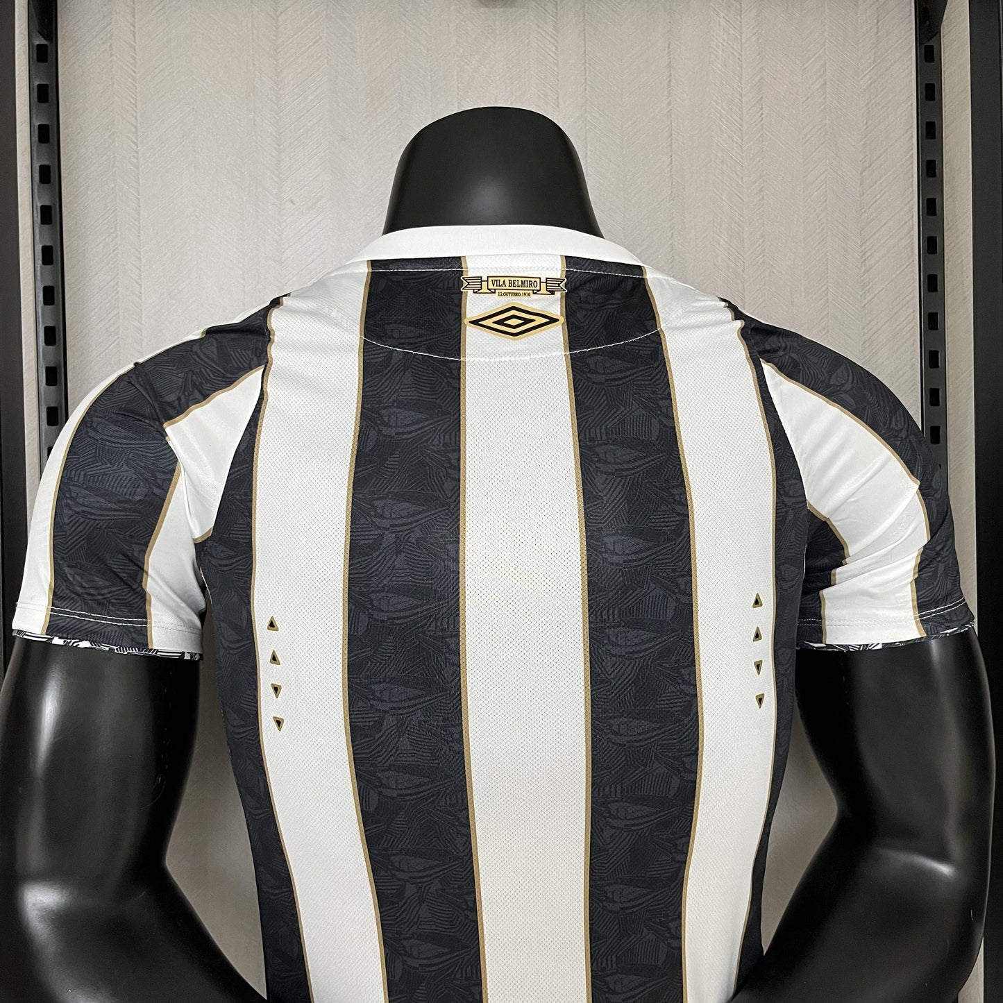 Camisa Santos Fora 2024/25 - Versão Jogador Preto e Branco
