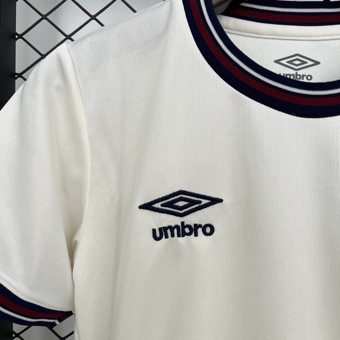 Conjunto West Ham 25/26 - Branca