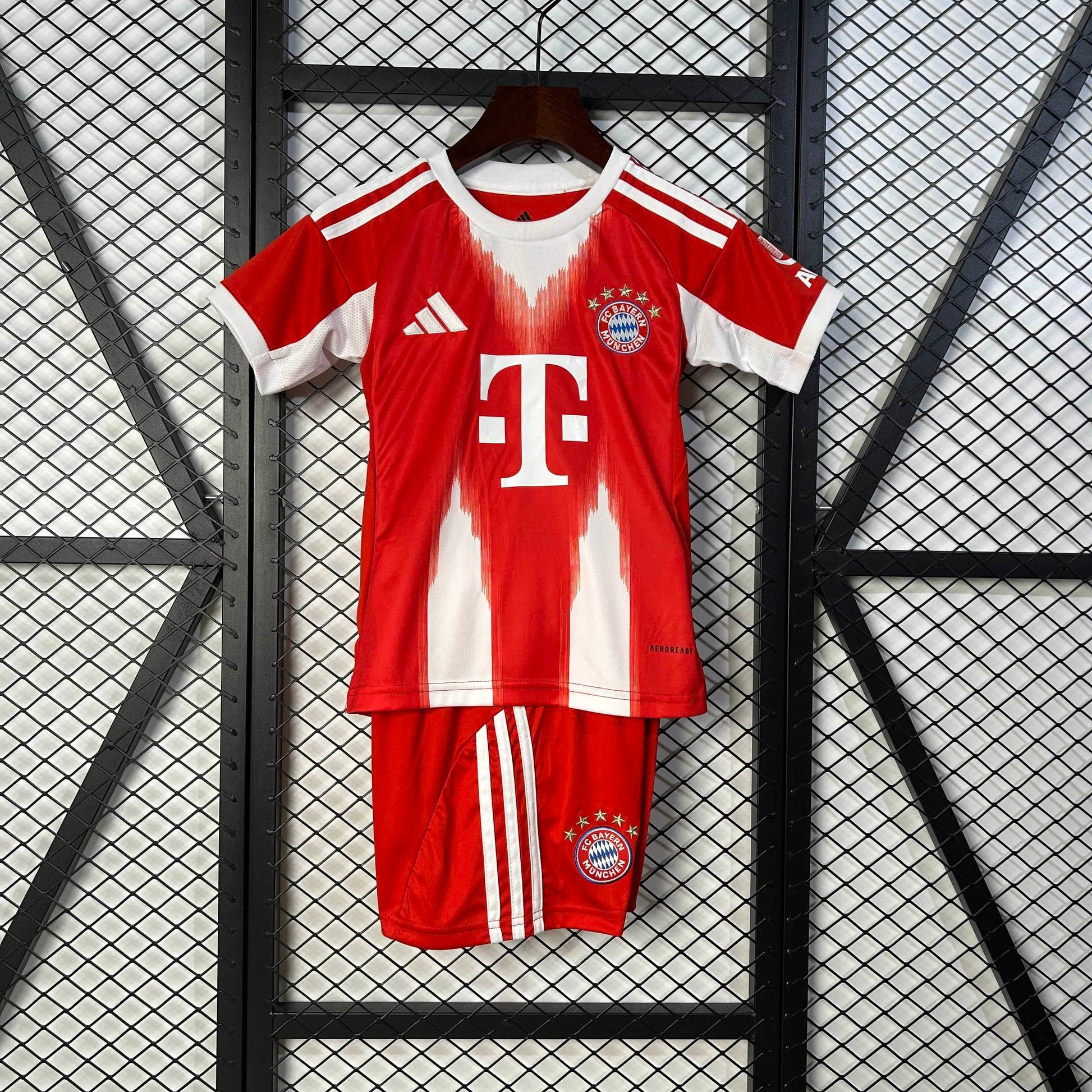 Conjunto Bayer de munique home 25/26