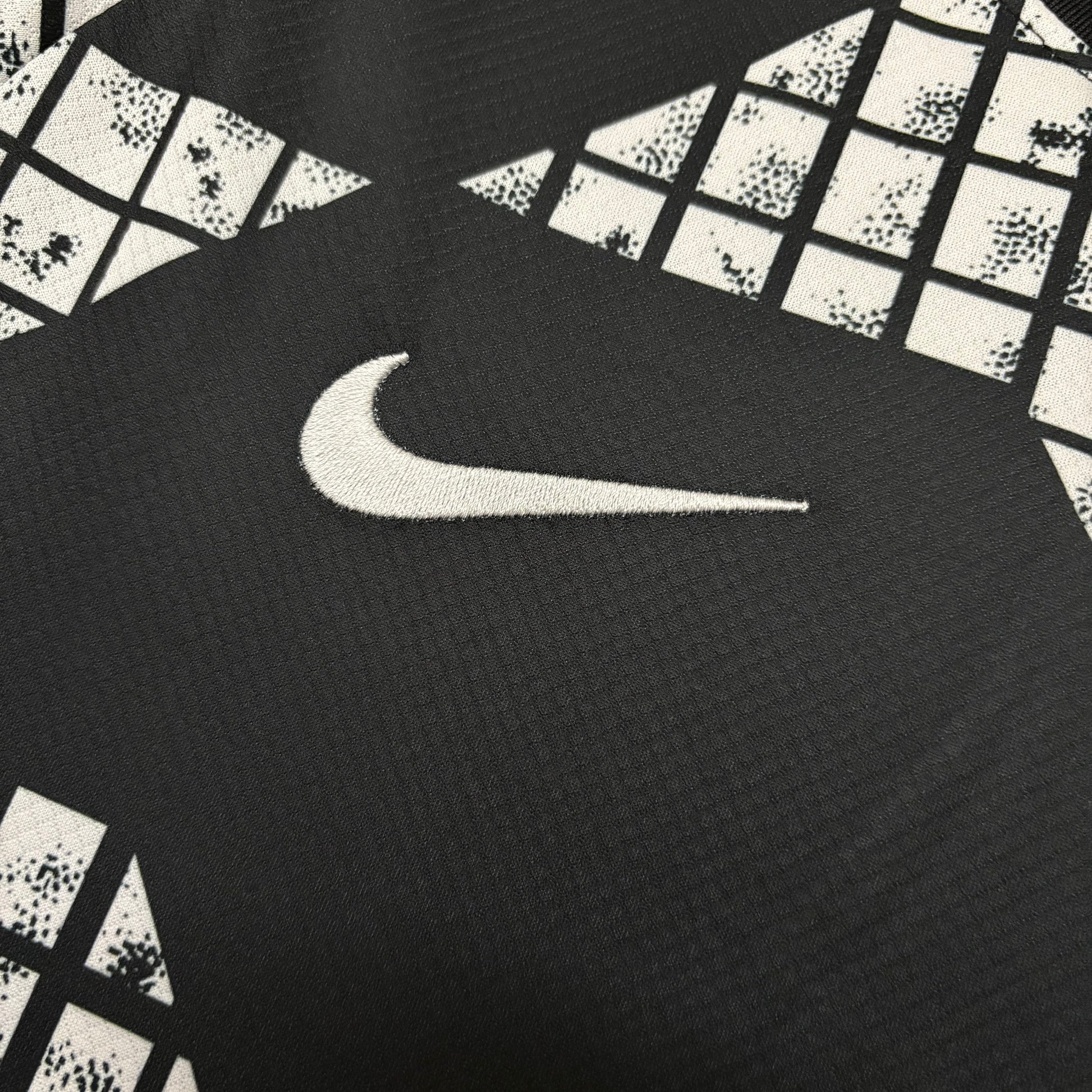 Camisa Corinthians 25/26 - Preta e Branca